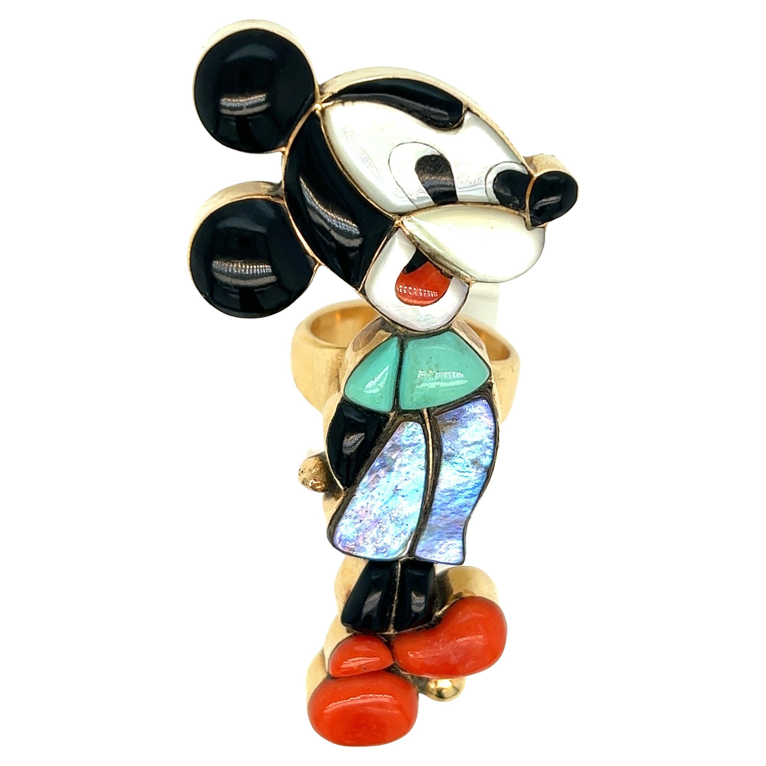 Veronica Poblano Mickey Mouse: Goldring mit mehreren Edelsteinen im Angebot