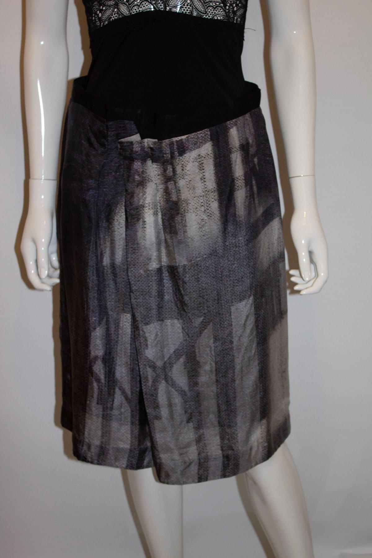 Women's Veronika Maine Printed Silk Skirt For Sale