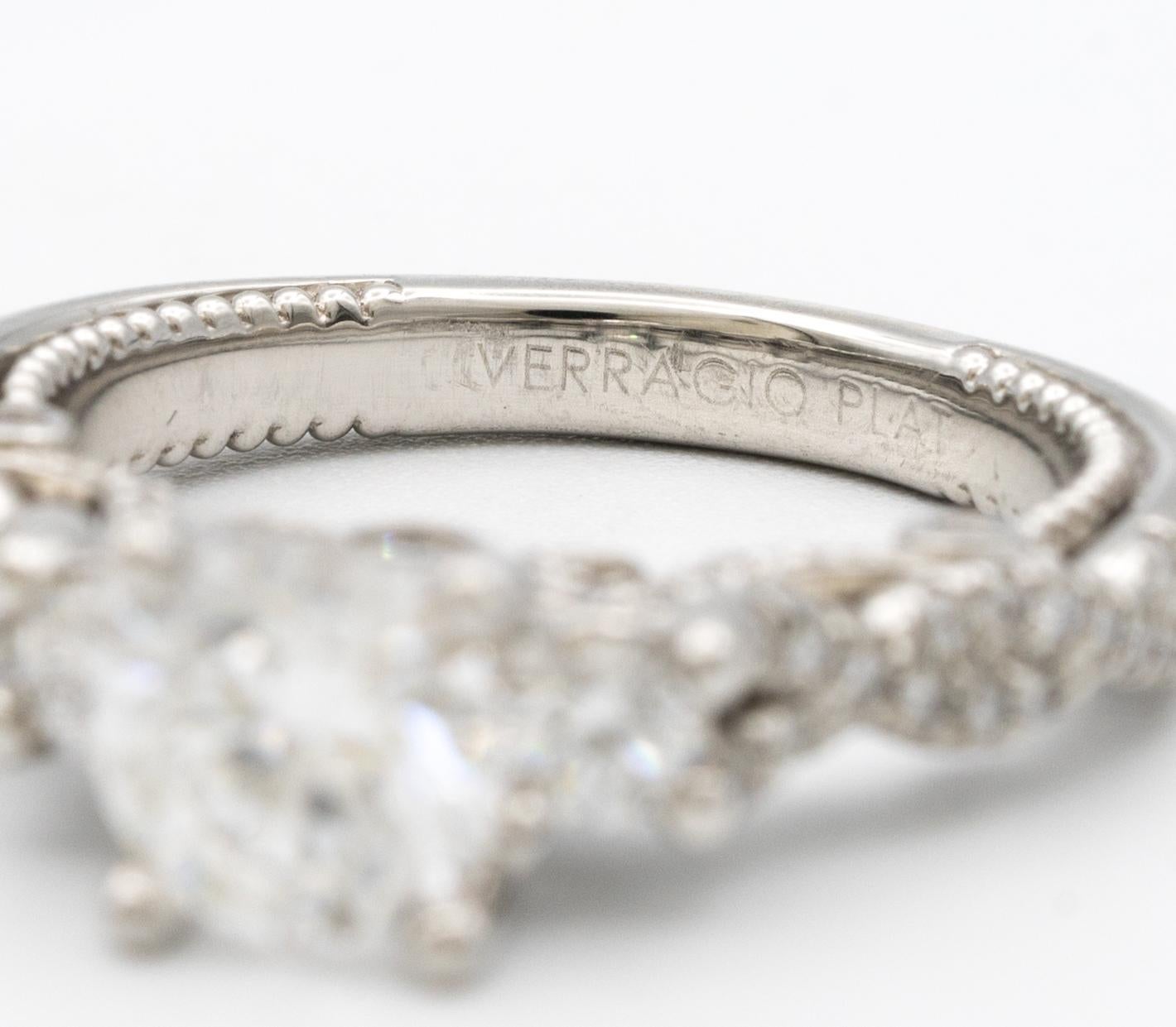 Women's or Men's Verragio Engagement Ring with 1.01 Carat Round Brilliant Centre in Platinum