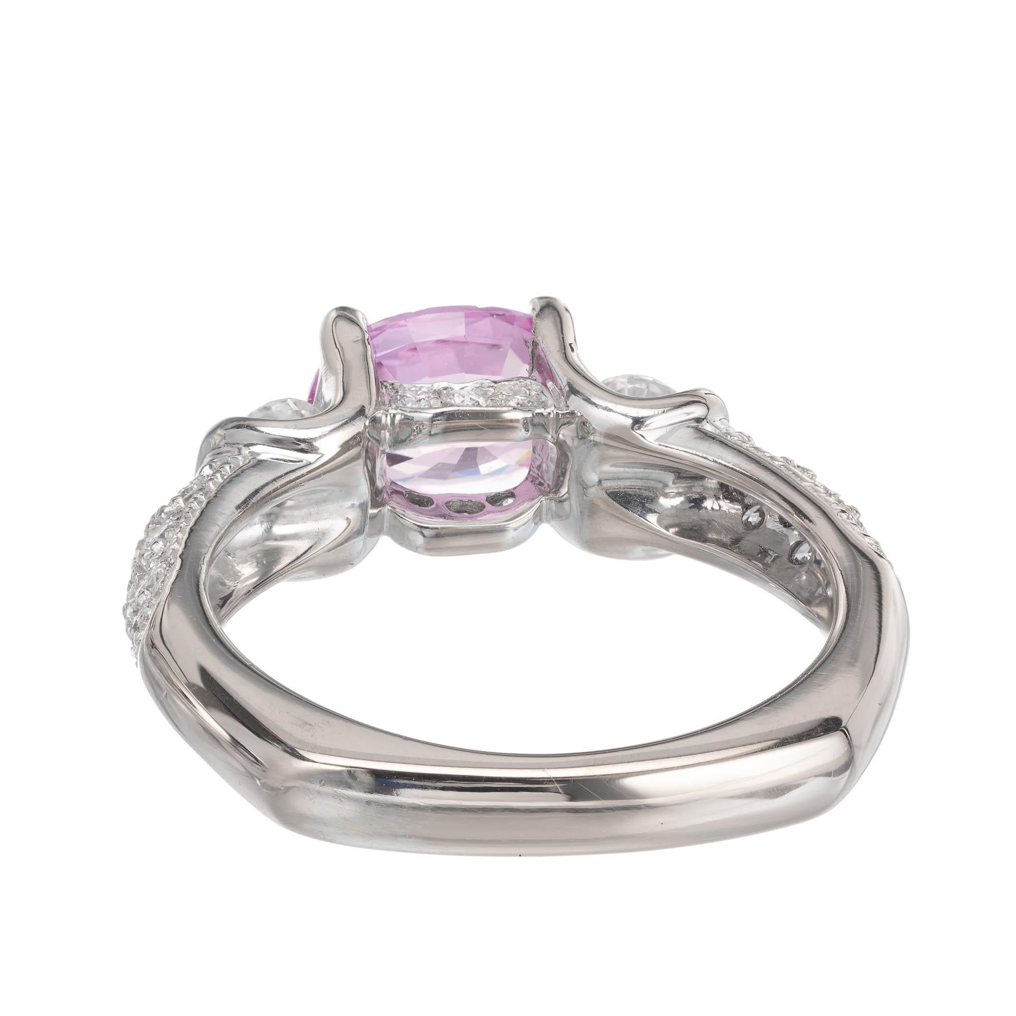 Verragio Verlobungsring mit GIA-zertifiziertem 1,60 Karat rosa Saphir und Diamant in Gold im Zustand „Gut“ im Angebot in Stamford, CT