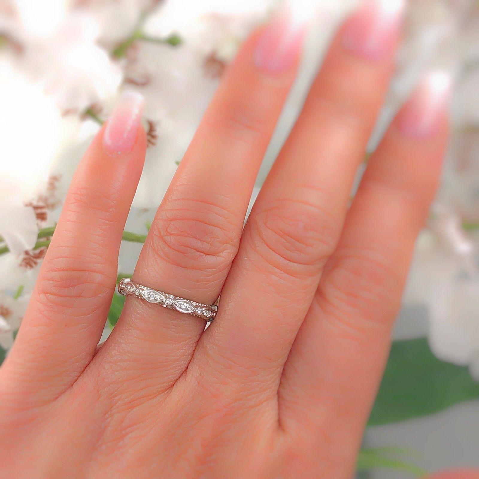 VERRAGIO Parisian Collection Diamond Wedding Band
Style:  PARISIAN-100W
Metal:  14K White Gold
Width:  2.5 MM
Size:  6
Total Carat Weight:  0.15 tcw
Diamond Shape:  Round Cut Diamonds
Diamond Color & Clarity:  G - VS
Hallmark:  14K