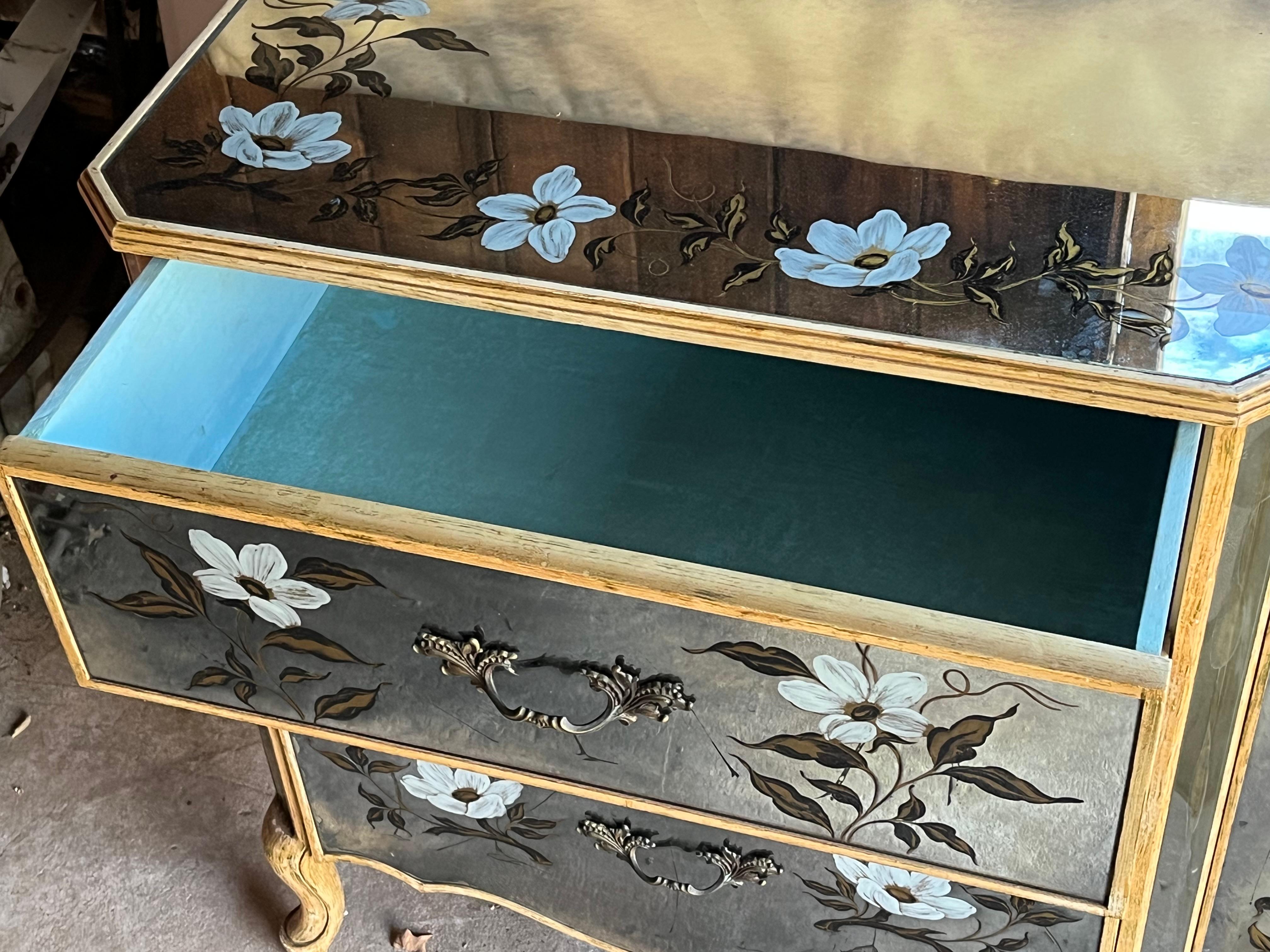 Hollywood Regency Verre Eglomise Double Dresser, Circa 1950 3