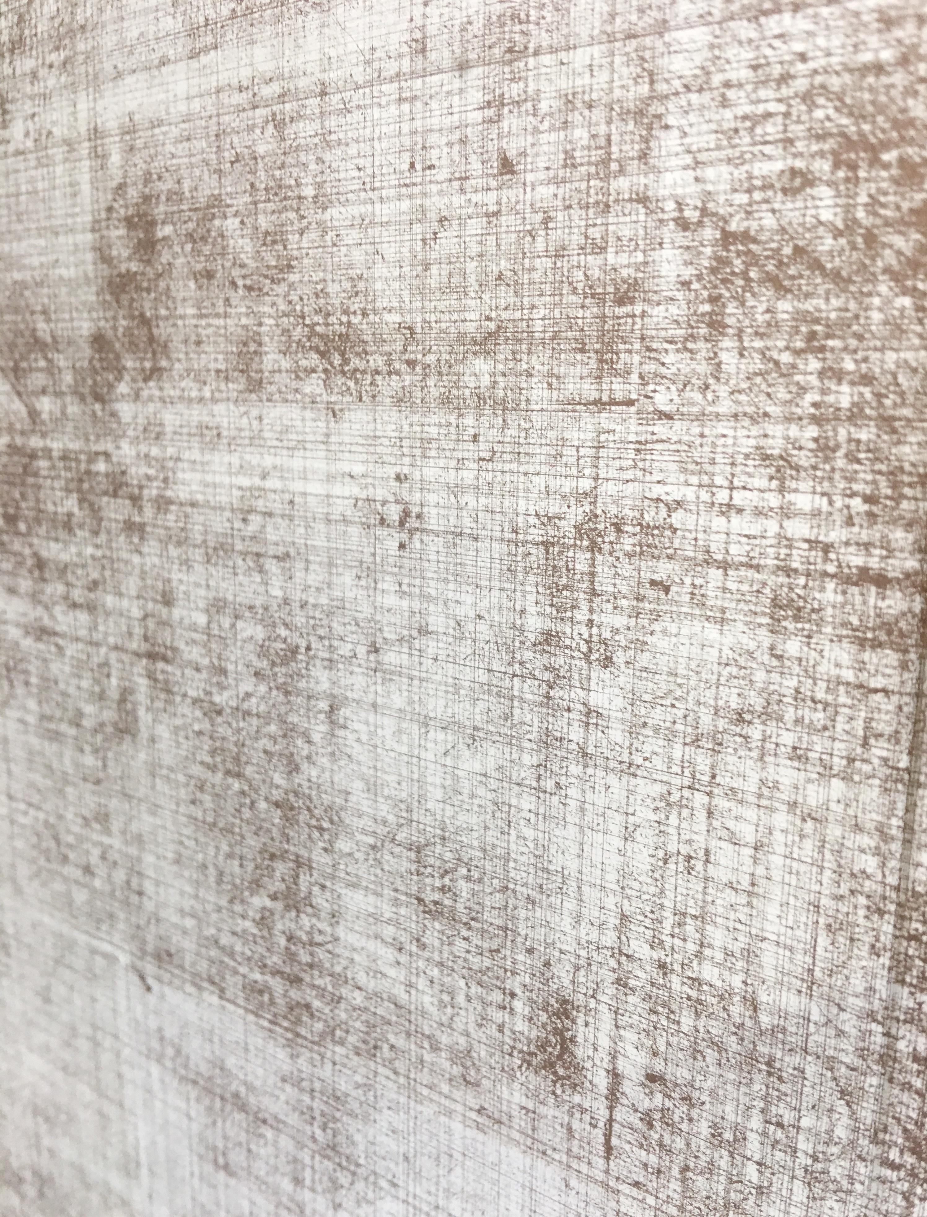 Realizziamo questi specchi su ordinazione in qualsiasi dimensione con un prezzo al metro quadro.

In questo esempio, il vetro dorato in oro bianco è stato retro-verniciato con una vernice color bronzo; tuttavia, è possibile scegliere qualsiasi