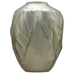 Verre Francais Schneider Frosted Art Glass Vase, circa 1929