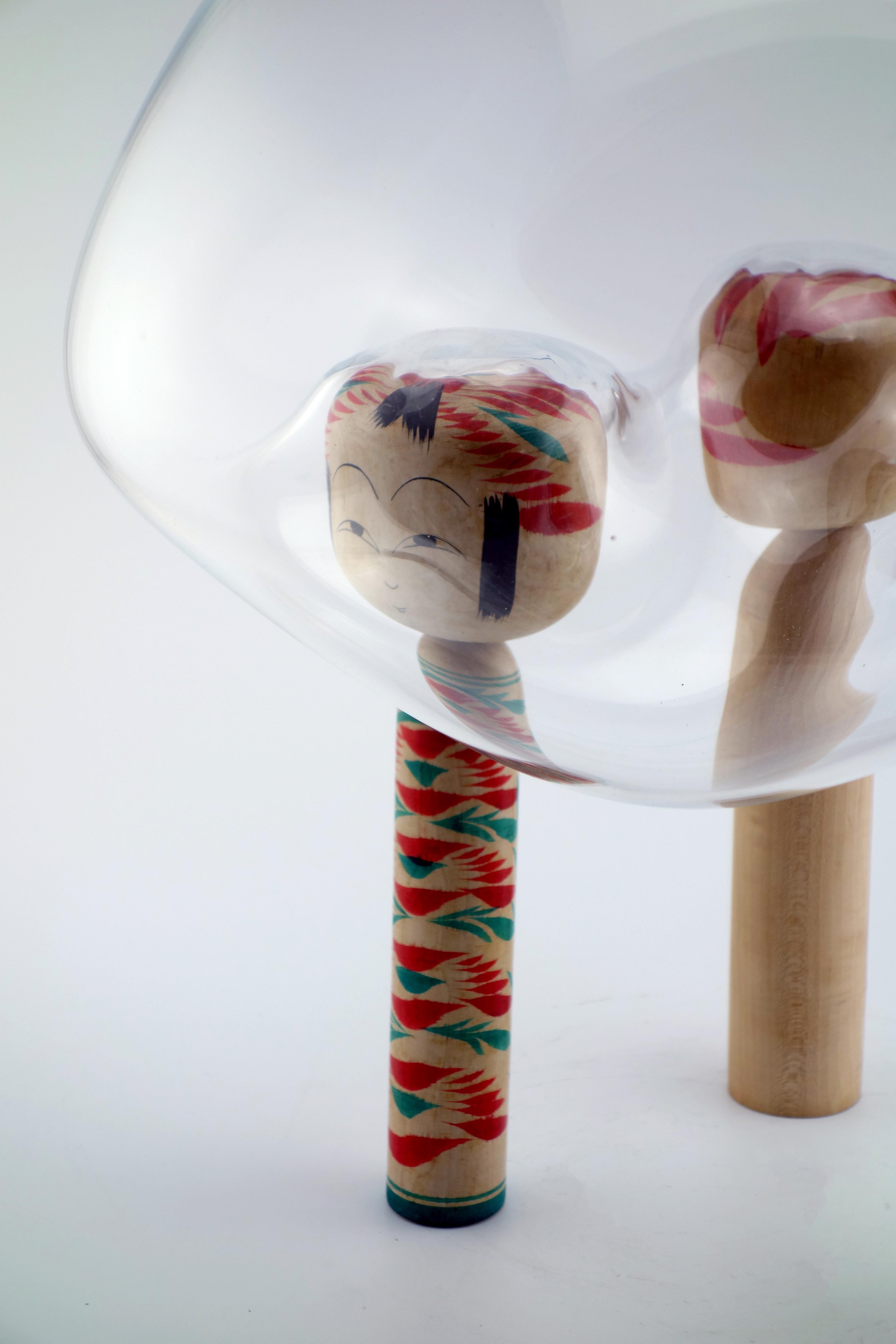 Giapponismo Verre Soufflé - Poupées KOKESHI - Boi tourné polychrome - Japon - 20e in vendita