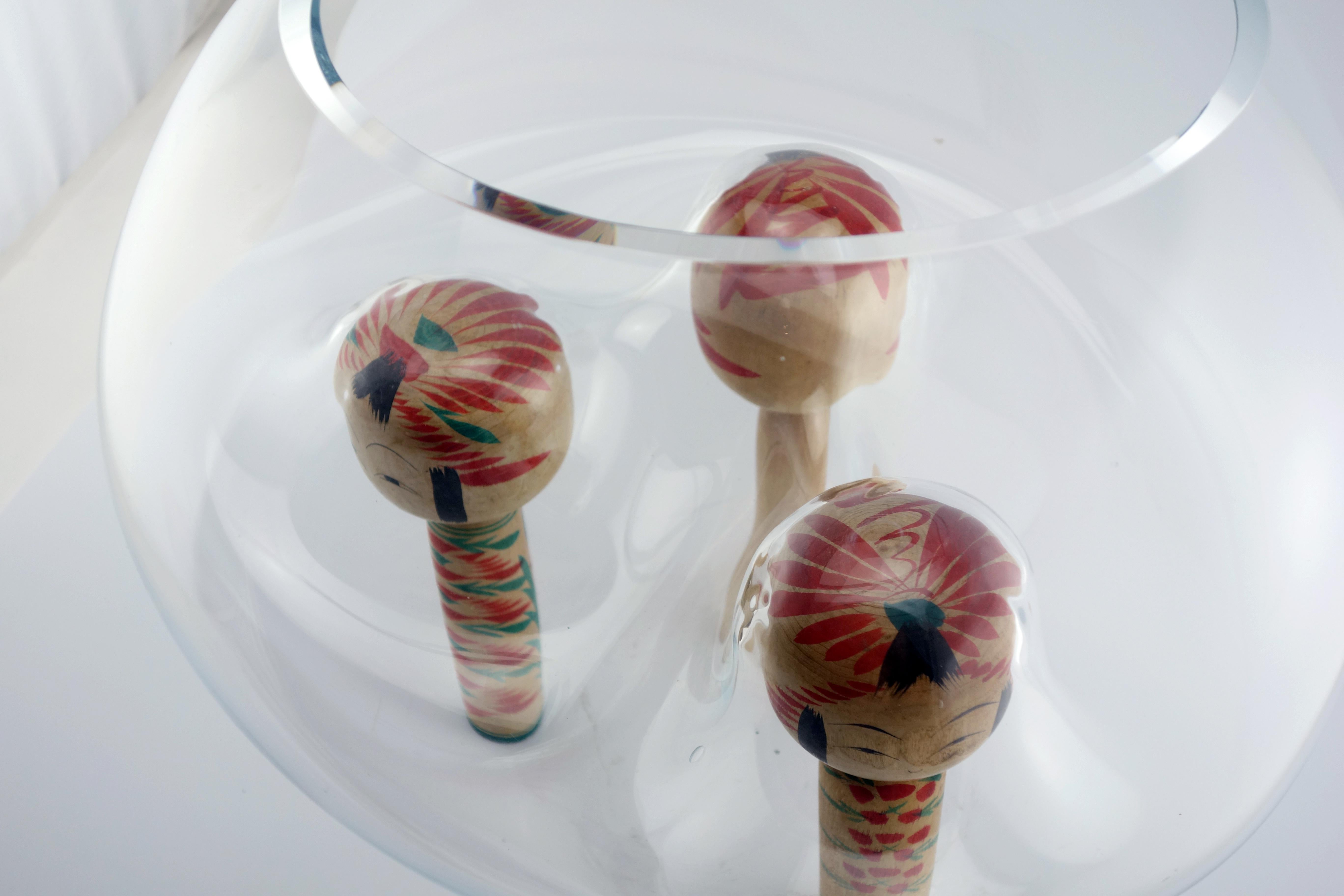Lacca giapponese Verre Soufflé - Poupées KOKESHI - Boi tourné polychrome - Japon - 20e in vendita