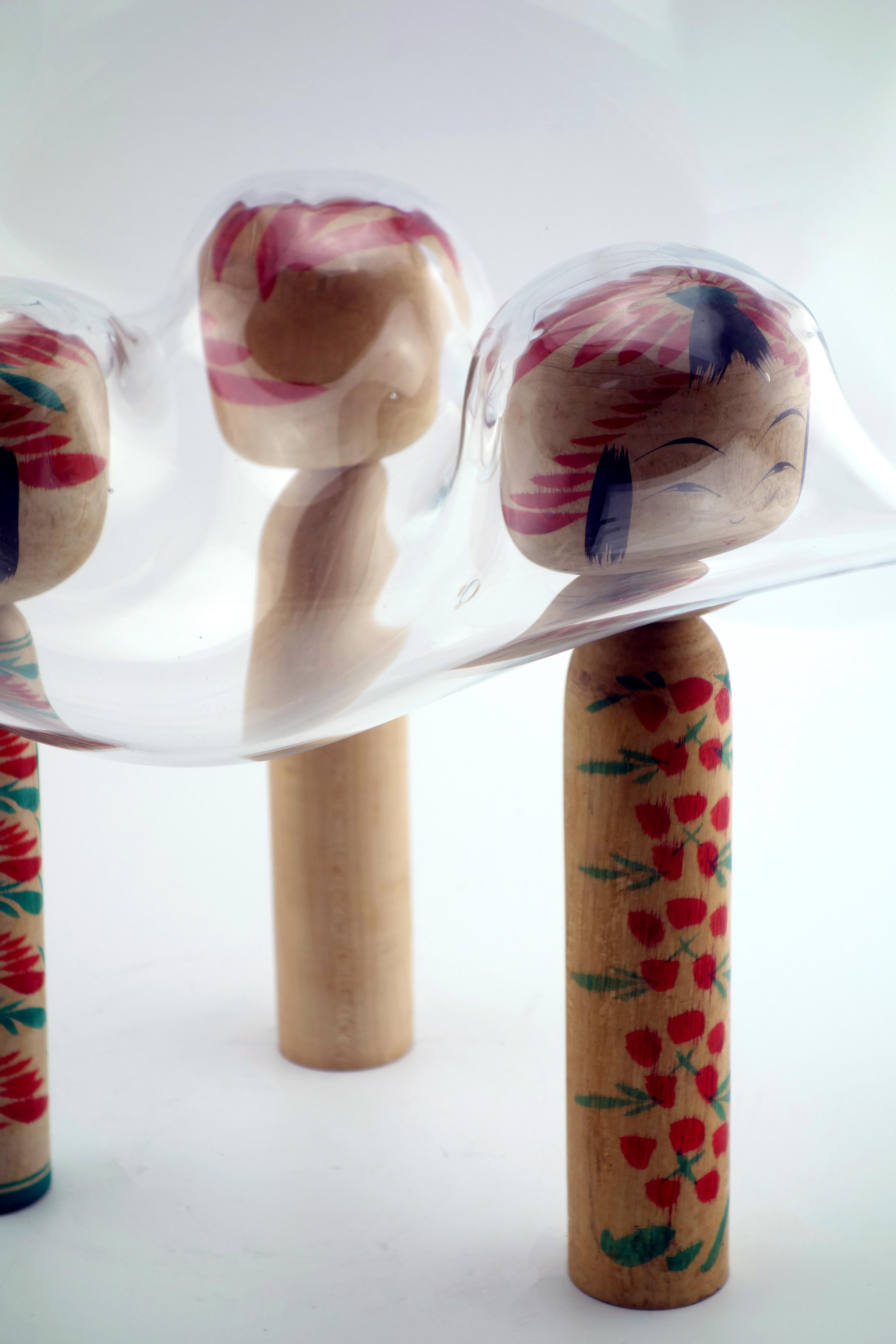 XX secolo Verre Soufflé - Poupées KOKESHI - Boi tourné polychrome - Japon - 20e in vendita