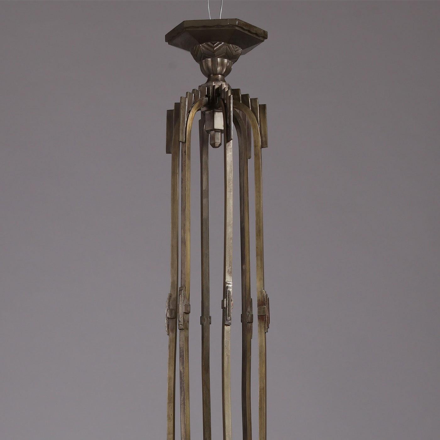Mid-20th Century Verrerie des Hanots Large French Art Deco Chandelier in Glass, 1930s For Sale