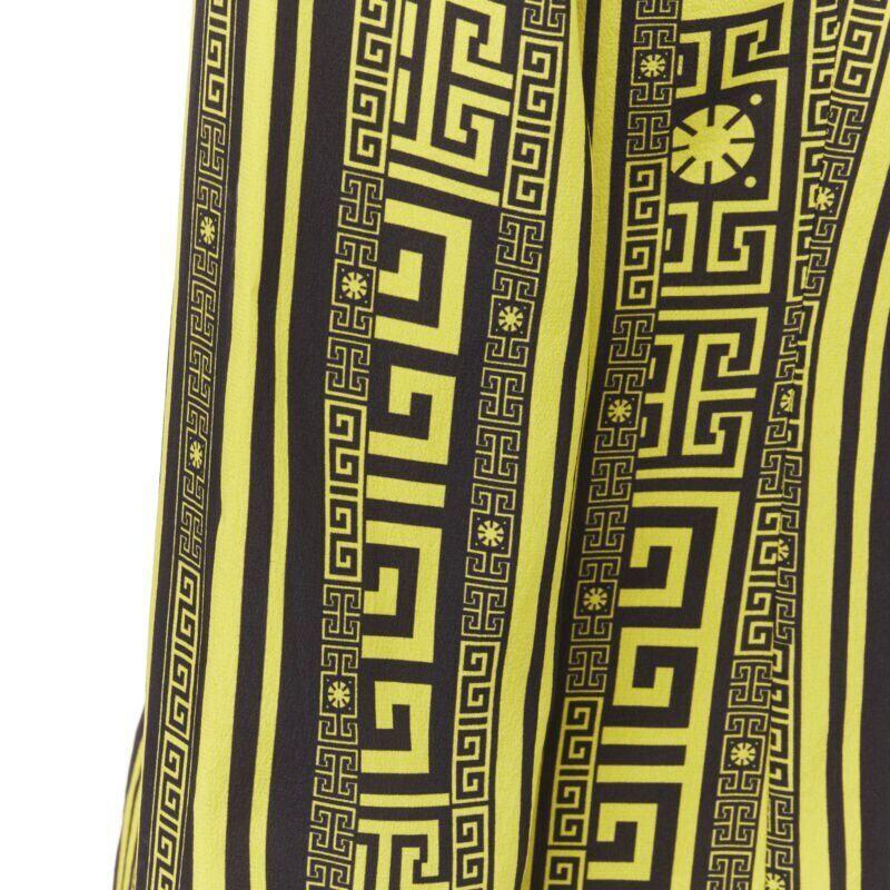 VERSACE 100% silk black gold Greca print Medusa button slim fit shirt IT38 XS For Sale 5