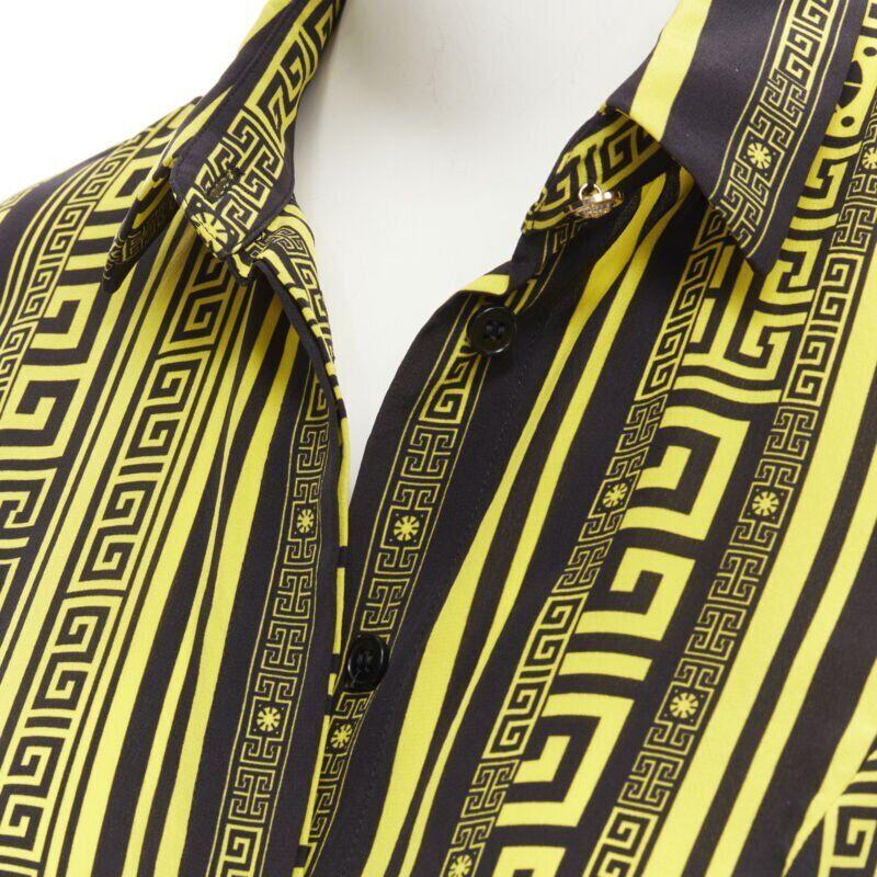VERSACE 100% silk black gold Greca print Medusa button slim fit shirt IT38 XS For Sale 2