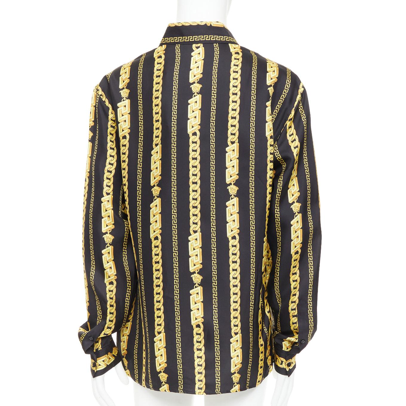 VERSACE 100% soie noire dorée Chaînes Medusa Chemise imprimée à maillons cubains IT54 XXL Pour hommes en vente