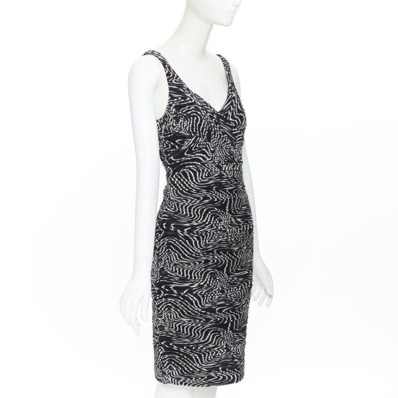 VERSACE 100% silk black white swirl print ruche pleated cocktail dress IT38 S In Excellent Condition For Sale In Hong Kong, NT