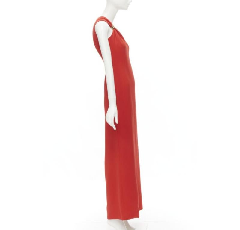 VERSACE 100% silk red gold Virtus V clasp one shoulder gown dress IT38 XS In Excellent Condition For Sale In Hong Kong, NT