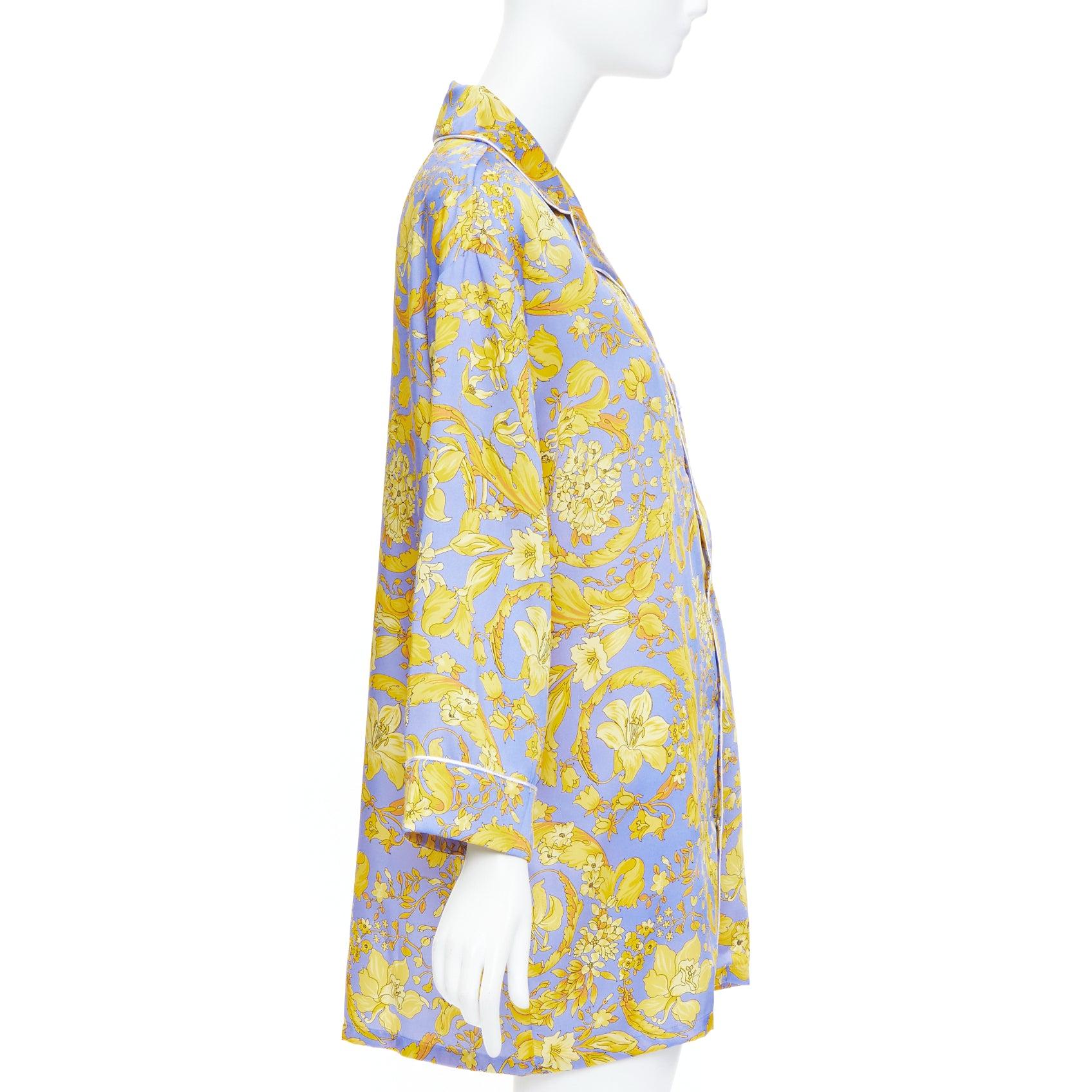 VERSACE 100% silk Signature Barocco Baroque lilac gold print pajama shirt Sz.3 L In New Condition For Sale In Hong Kong, NT
