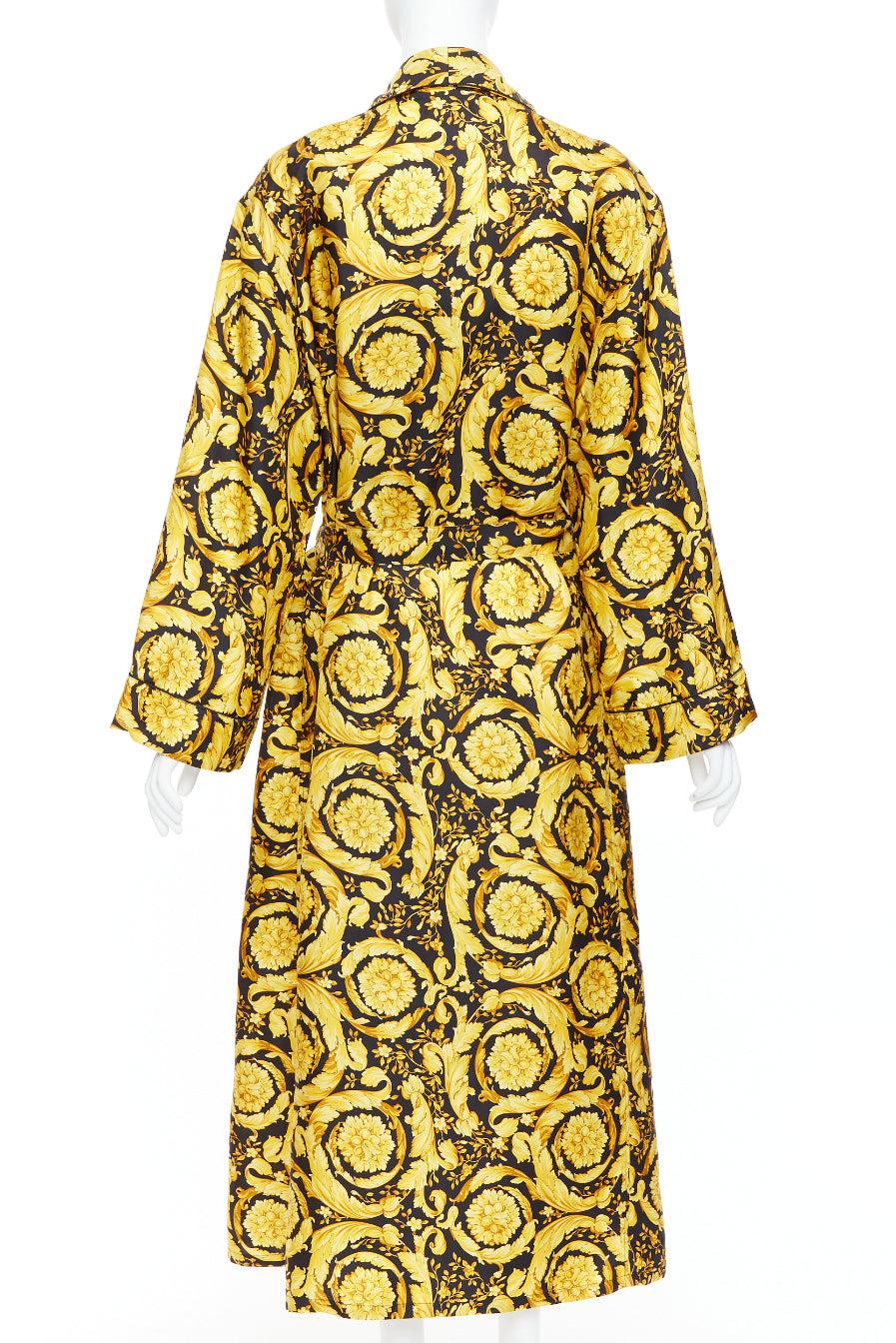 VERSACE 100% silk Signature Barocco Baroque print gold black robe gown Sz3 L In New Condition For Sale In Hong Kong, NT