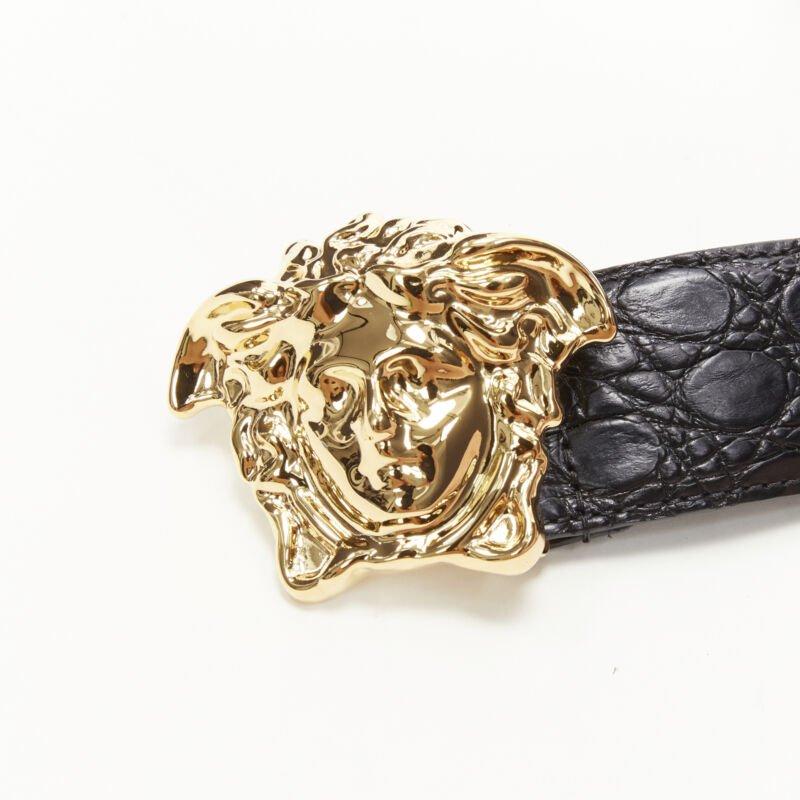 De los hombres VERSACE $1200 La Medusa hebilla de oro cinturón de cuero escamado negro 105cm 40-44