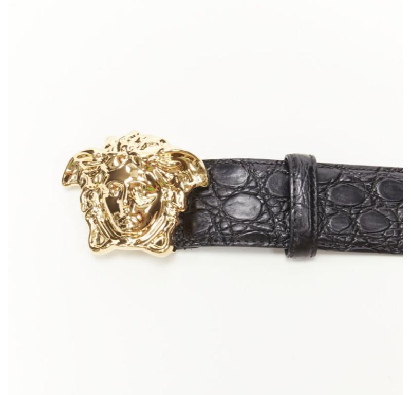 VERSACE $1200 La Medusa Schwarzer Ledergürtel mit goldener Schnalle und schwarzer Schublade 80cm 30-34