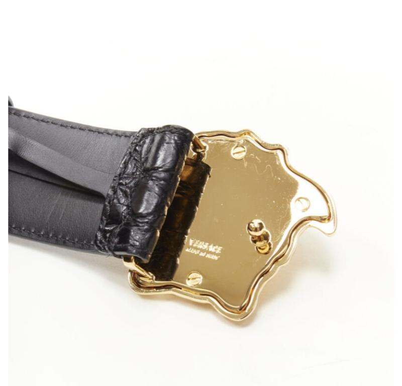 VERSACE $1200 La Medusa Schwarzer Ledergürtel mit goldener Schnalle und schwarzer Schublade 80cm 30-34