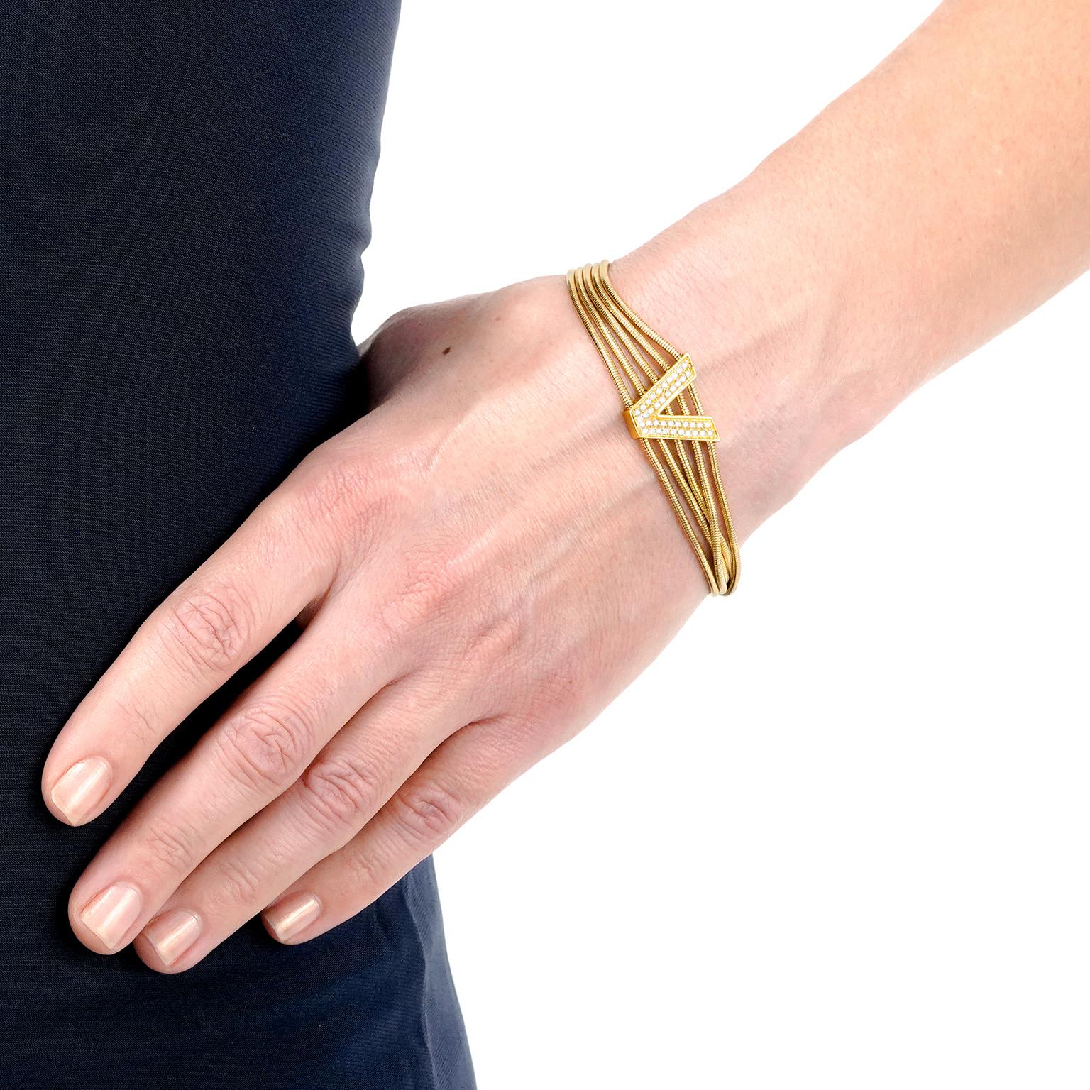 Pulsera de cadena Versace 18k en Excelente estado para la venta en Litchfield, CT