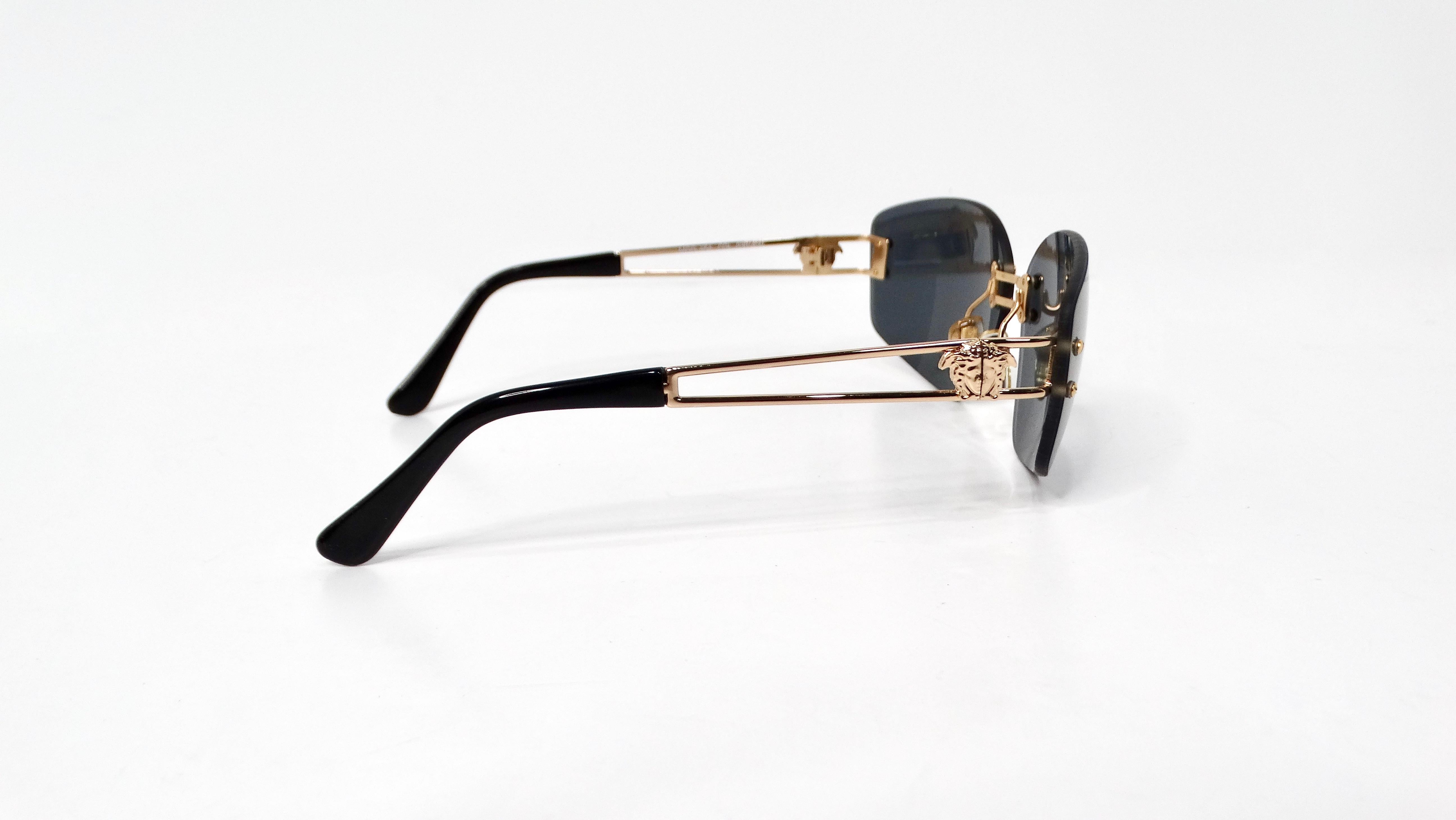 Versace 1990s Dark Blue Tinted and Gold-Tone Metal Rectangular Sunglasses For Sale 2