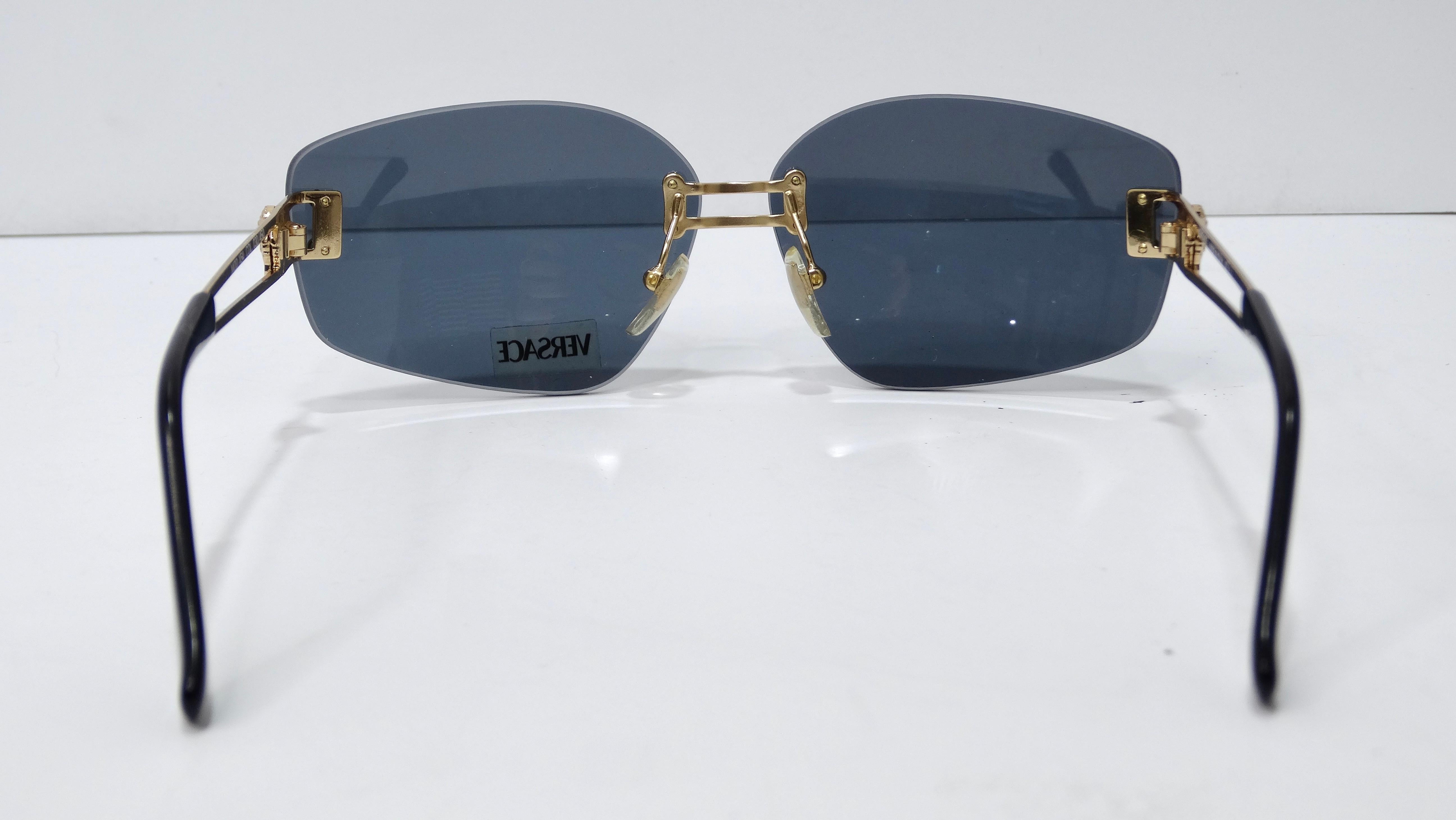 Versace 1990's Gold Medusa Rectangle Sunglasses In Excellent Condition For Sale In Scottsdale, AZ