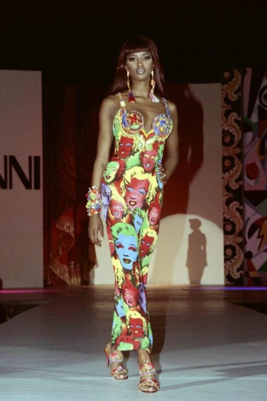 Versace 1991 Marilyn Monroe / Betty Boop Pop Art dress jacket suit In Good Condition For Sale In Алматинский Почтамт, KZ