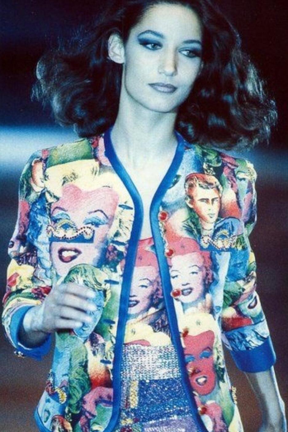 Versace 1991 Marilyn Monroe / Betty Boop Pop Art dress jacket suit For Sale 1