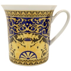 Tasse en porcelaine bleue Méduse des années 2000 de Versace