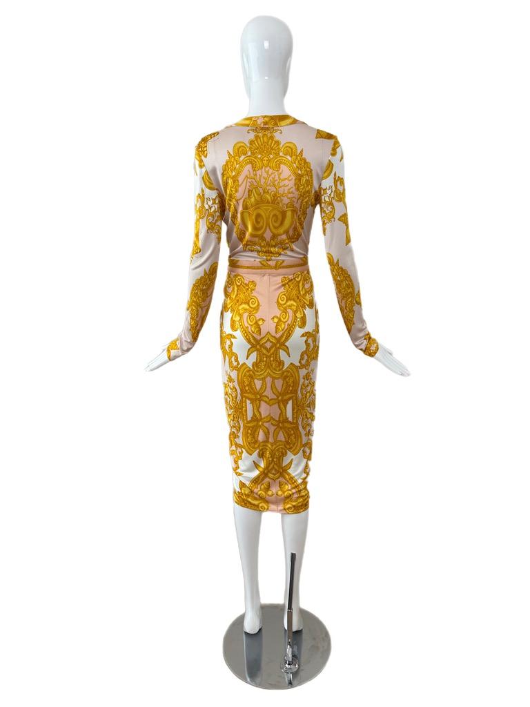 VERSACE 2005 Vintage Runway Barockes Wickelkleid mit Gürtel im Angebot 6
