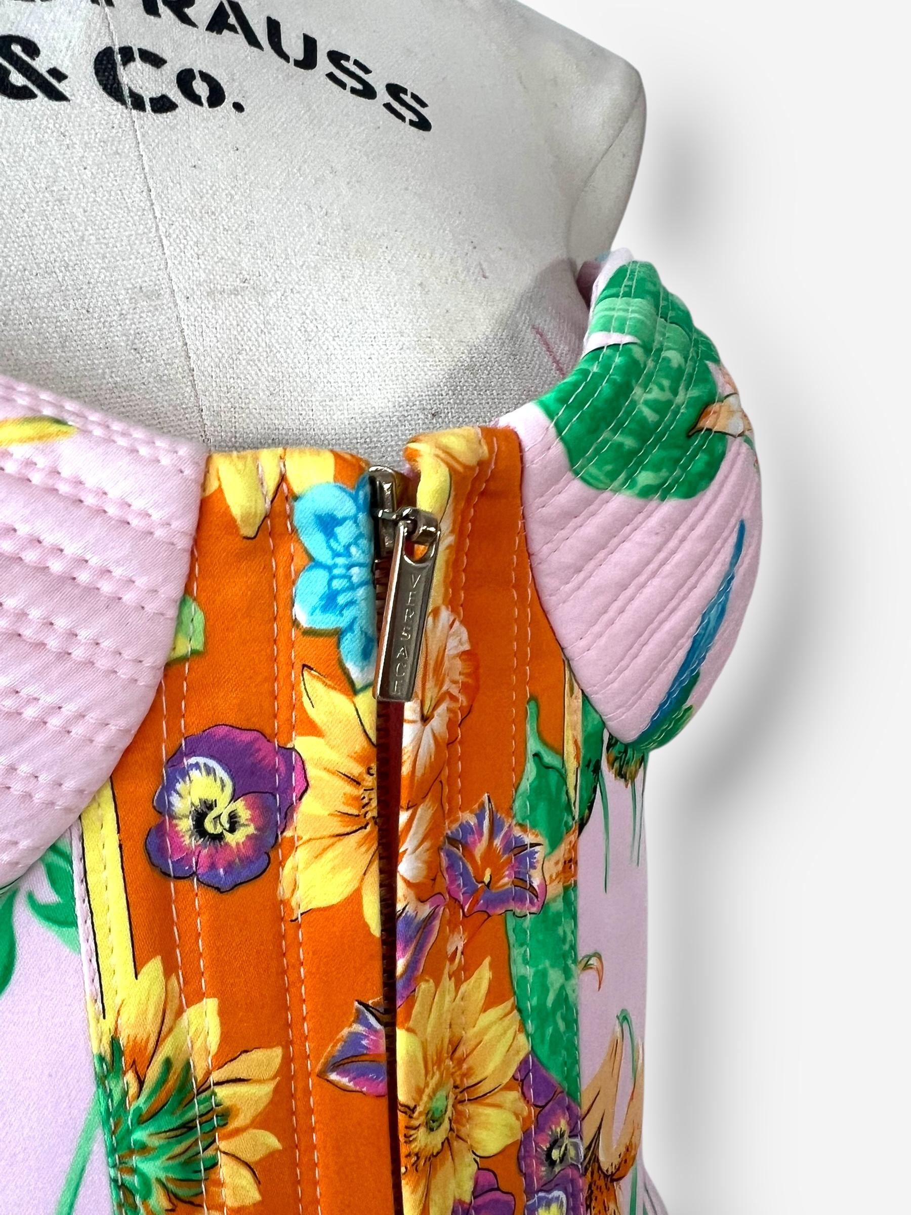Versace 2006 S/S floral print bustier and skirt ensemble For Sale 2
