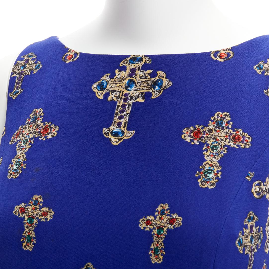 VERSACE 2012 royal blue Byzantine Cross print yellow leather waist shift dress For Sale 3