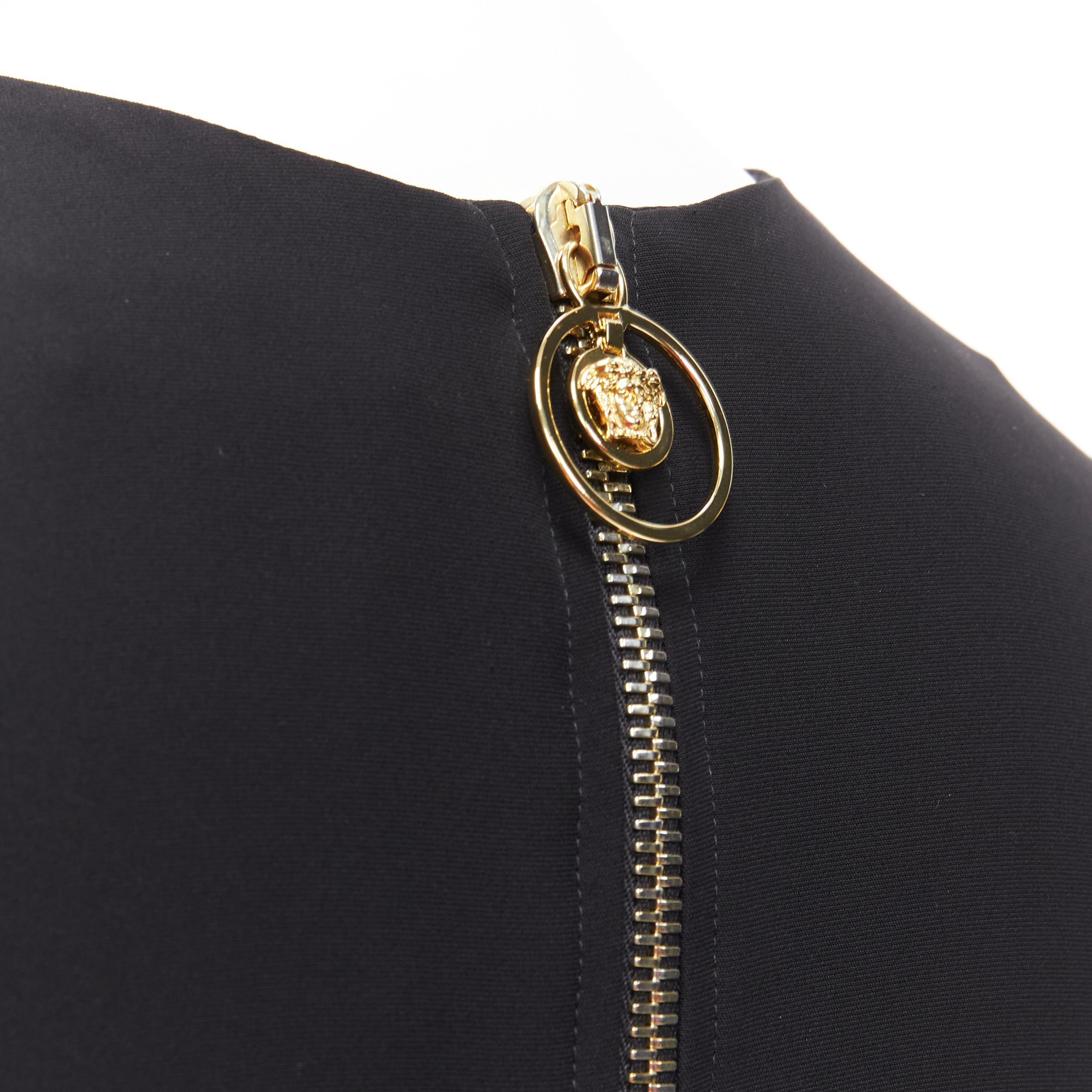 VERSACE 2014 negro patchwork de cuero escamado panel transparente mod mini vestido de turno en venta 2