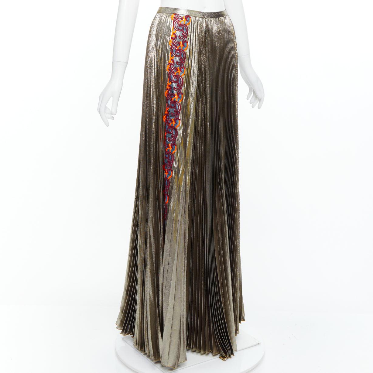 Black VERSACE 2017 metallic gold silk-lame baroque trim pleated full skirt IT42 M For Sale