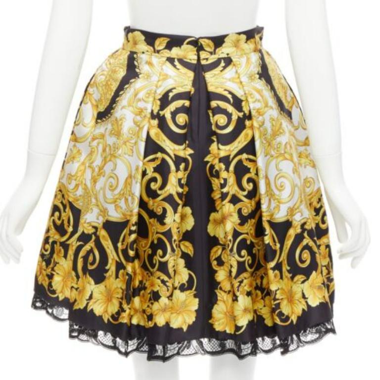 Women's VERSACE 2018 100% silk Barocco Hibiscus print lace trimmed flared skirt IT36 XS For Sale