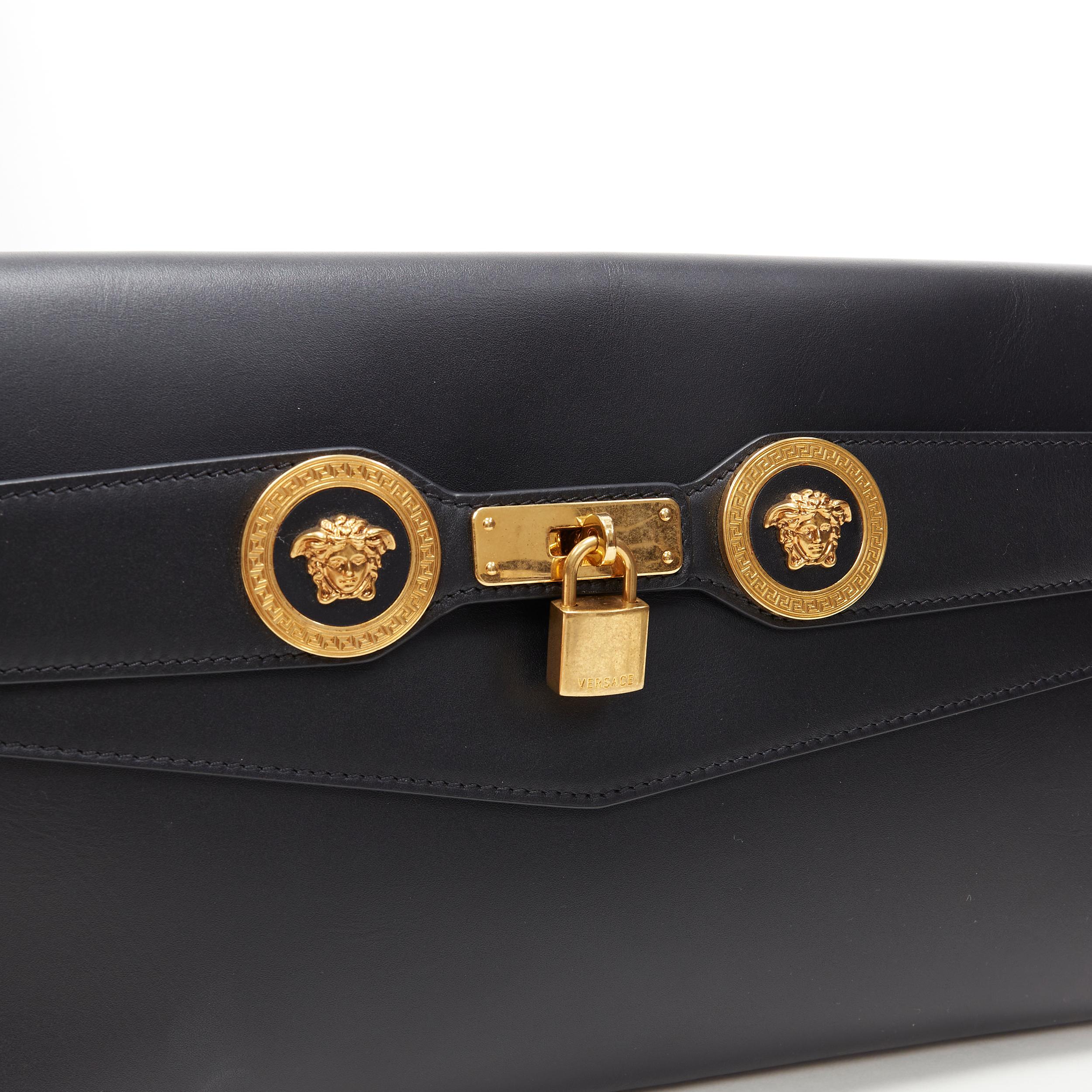 VERSACE 2018 Tribute Icon black gold Double Medusa coin Kelly clutch bag In Excellent Condition In Hong Kong, NT