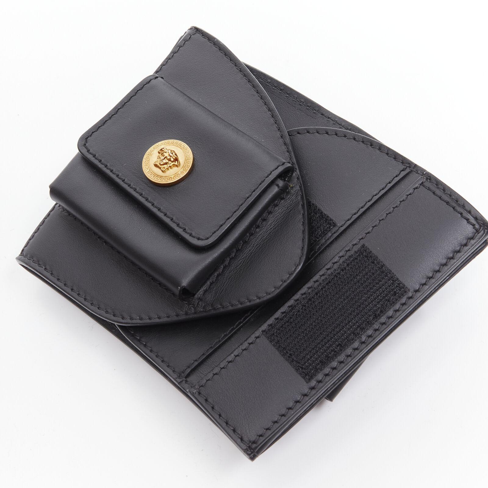 VERSACE 2019 Pasarela negro oro Medusa multibolsillo arnés bolso de brazo Raro en venta 2