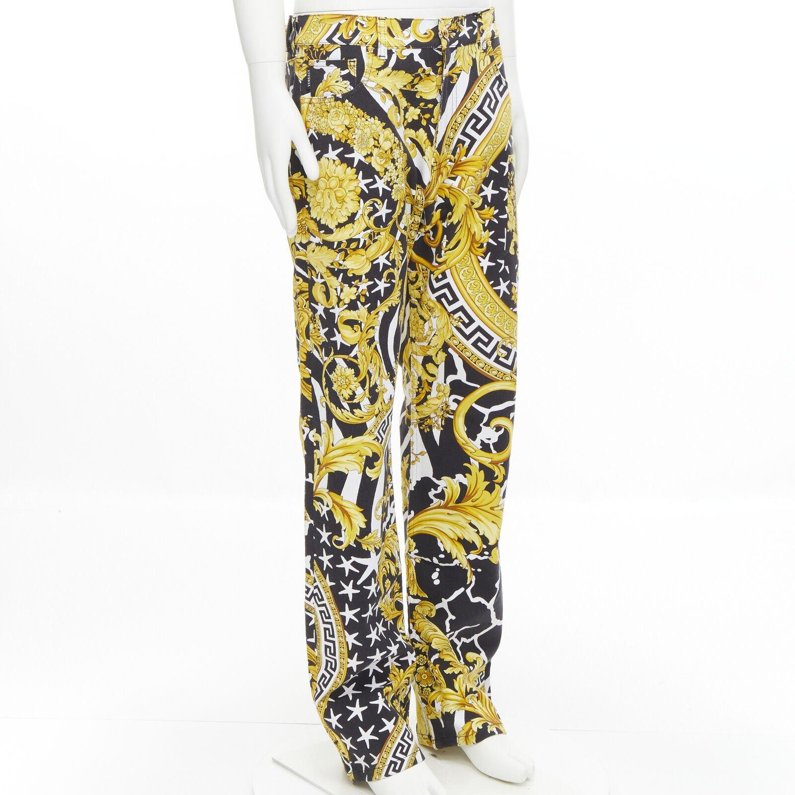 Marrone VERSACE 2019 Runway Savage Barocco jeans con borchie Medusa oro IT32 in vendita