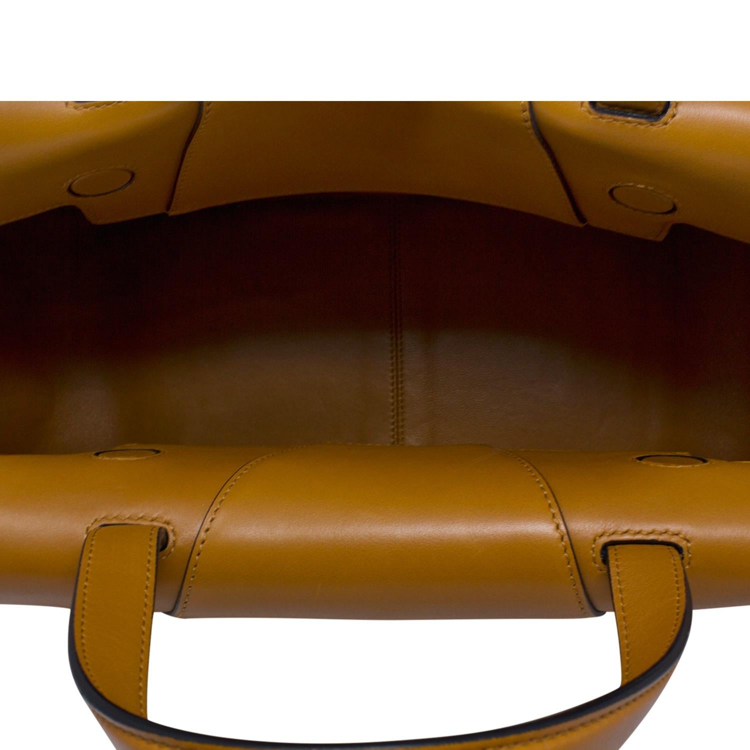 Versace 2019 Virtus Tote Bag w/ Strap For Sale 1