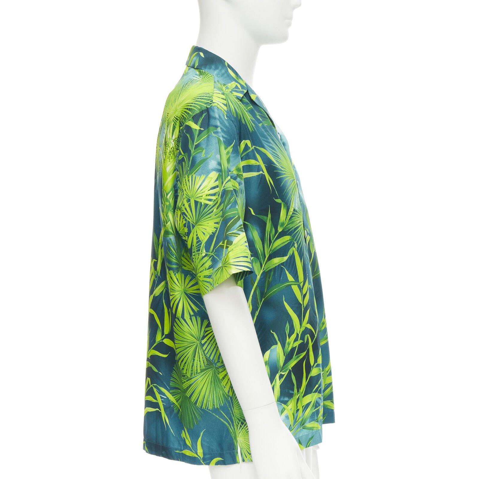 Men's VERSACE 2020 Iconic JLo Jungle print green tropical print shirt EU41 XL For Sale