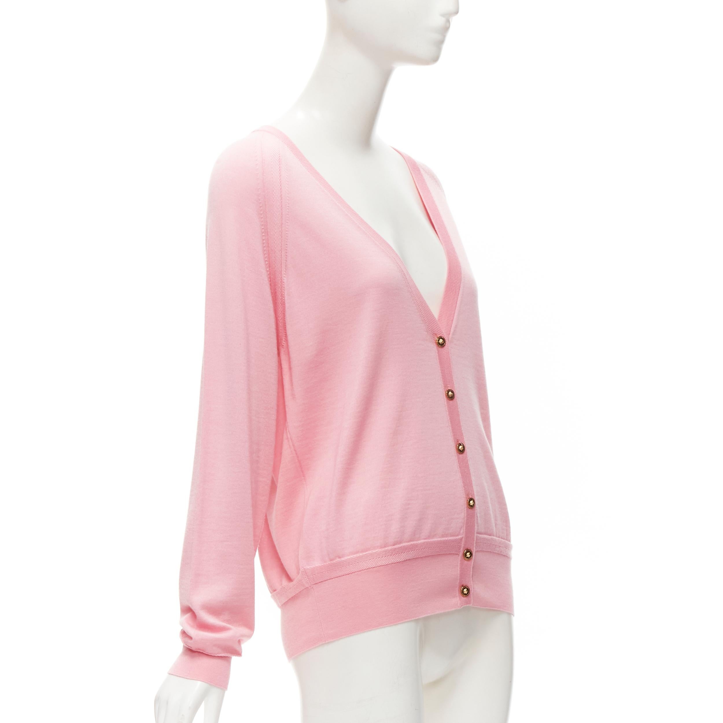Rose VERSACE 2020 Medusa buttons pink wool cashmere silk cardigan IT42 M en vente