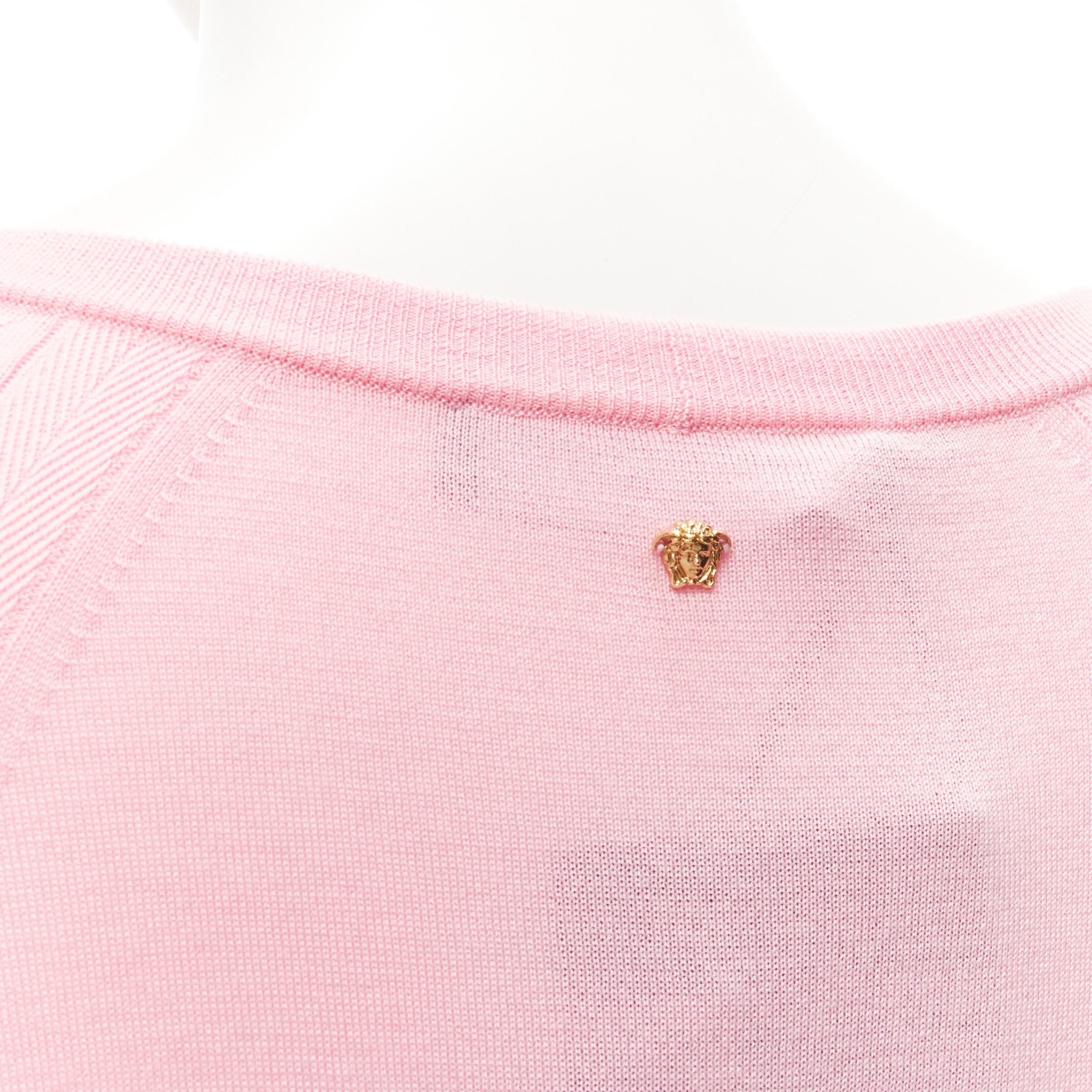 VERSACE 2020 Medusa buttons pink wool cashmere silk cardigan IT42 M en vente 2