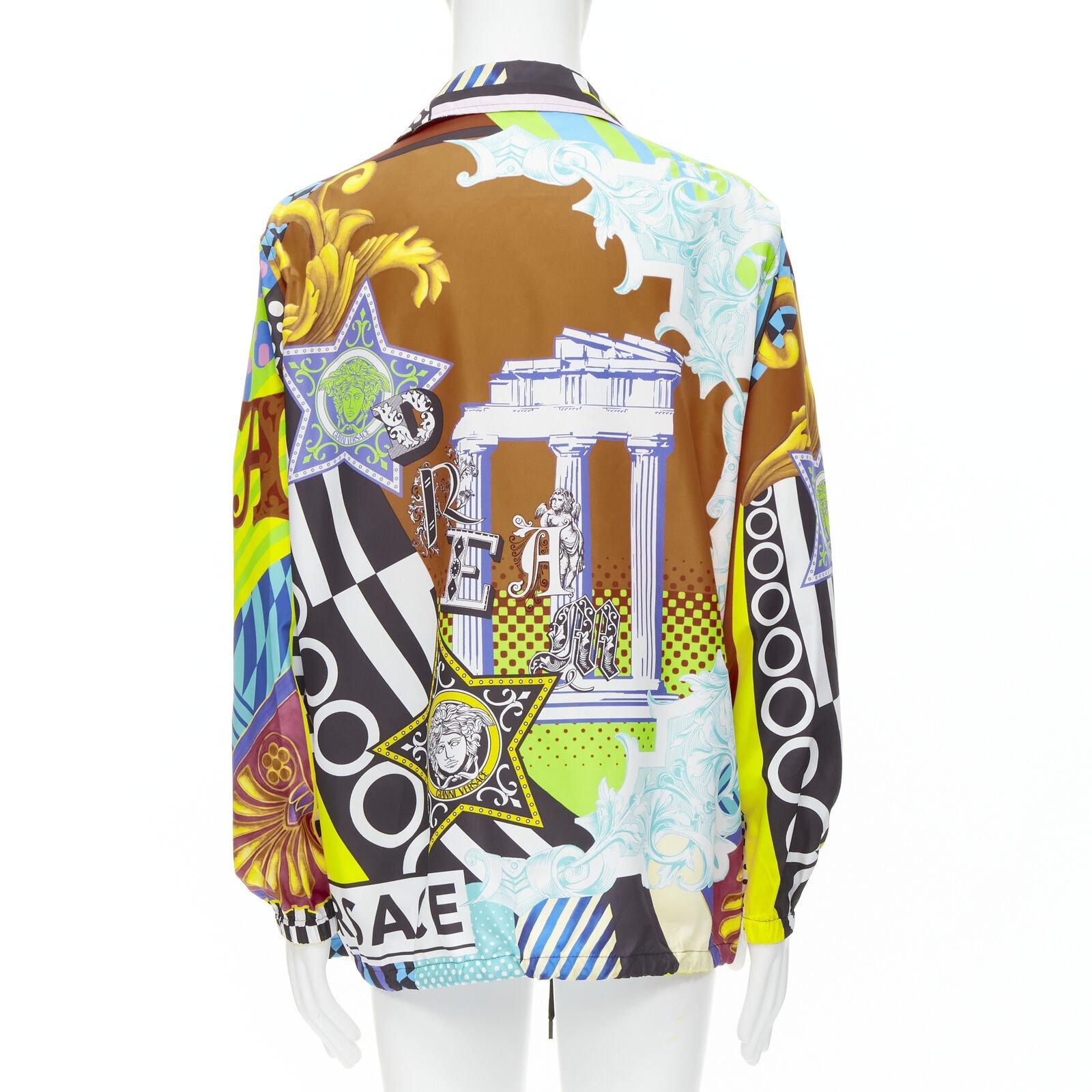 VERSACE 2020 Laufsteg Pop Temple Print Nylon Windbreaker Hemdjacke EU50 L Herren im Angebot