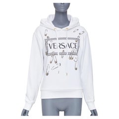 VERSACE 2020 felpa bianca in cotone con stampa grafica, spilla di sicurezza e logo vintage anni '90, taglia IT38 XS