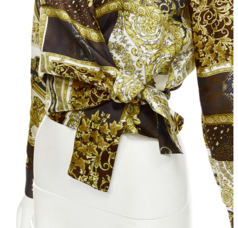 VERSACE 2021 Mosaic Barocco 100% silk print wrap tie cropped shirt IT38 XS
Reference: TGAS/C00686
Brand: Versace
Designer: Donatella Versace
Model: A88213 1F00456 5N030
Collection: Resort 2021 - Runway
Material: 100% Silk
Color: Gold, Brown
Pattern: