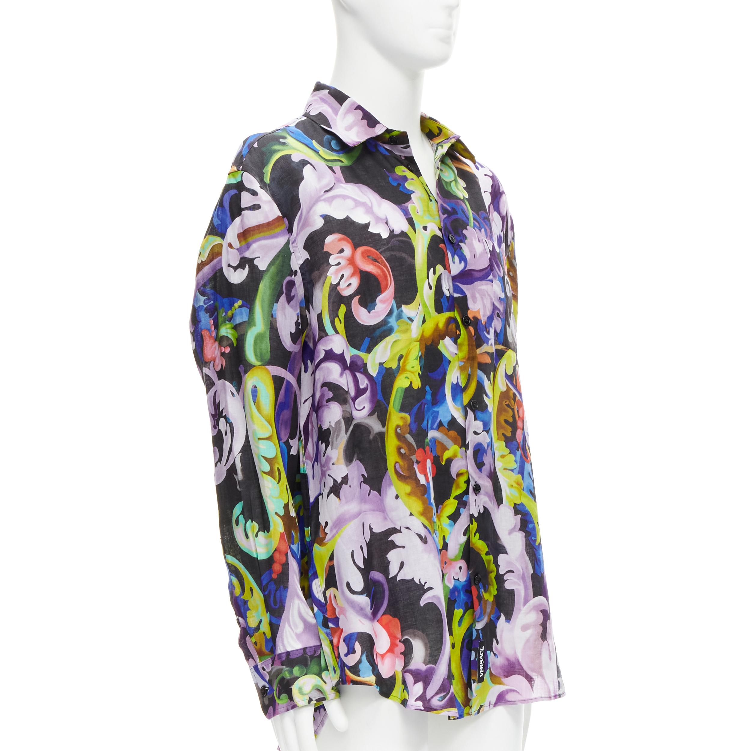 VERSACE 2021 Runway Baroccoflage colorful baroque floral linen shirt EU40 L
Reference: TGAS/C01834
Brand: Versace
Model: 1000920 1A00628 5B020
Collection: 2021 - Runway
Material: Linen
Color: Multicolour
Pattern: Floral
Closure: Button
Extra