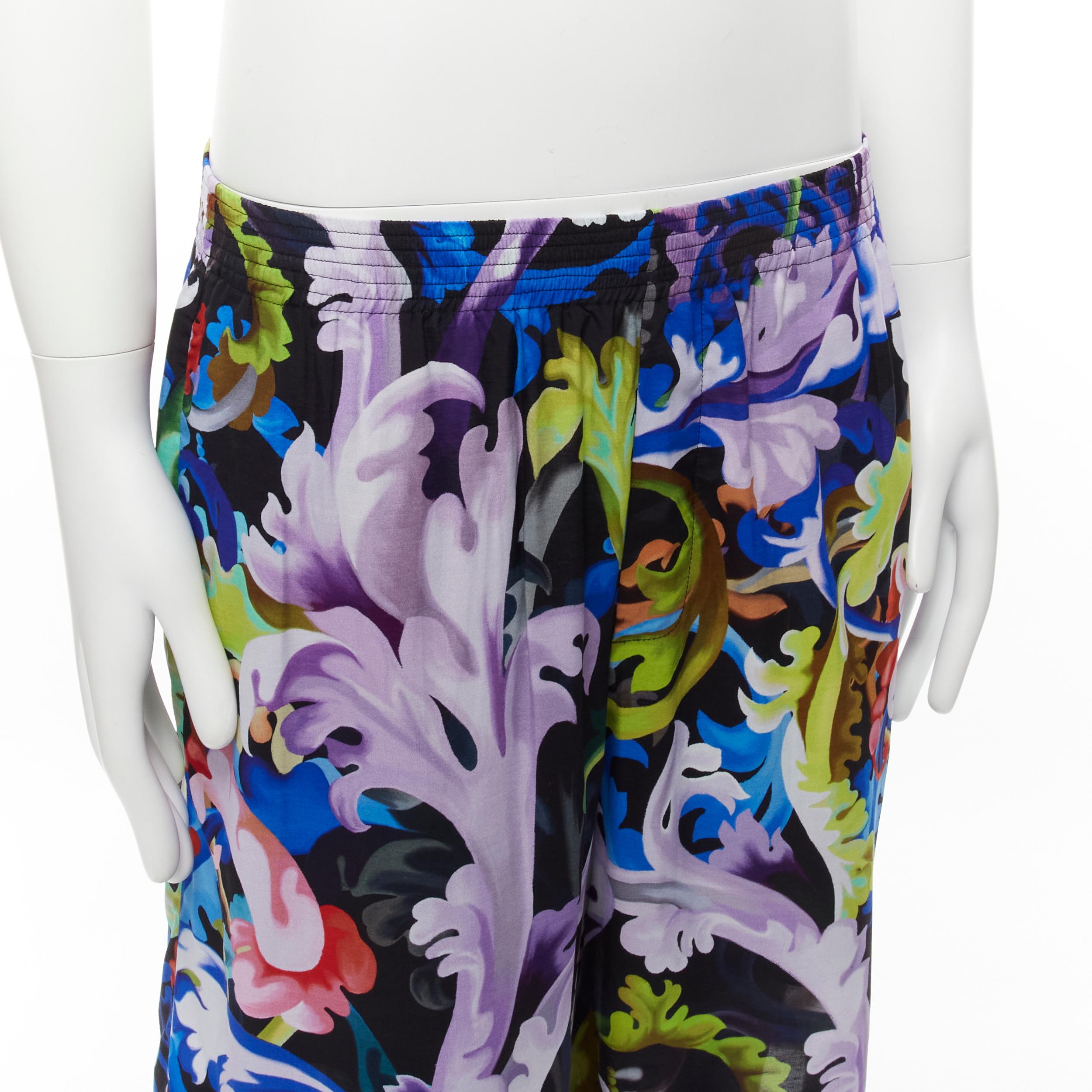 VERSACE 2021 Runway Baroccoflage floral baroque wide shorts IT50 L For Sale 2