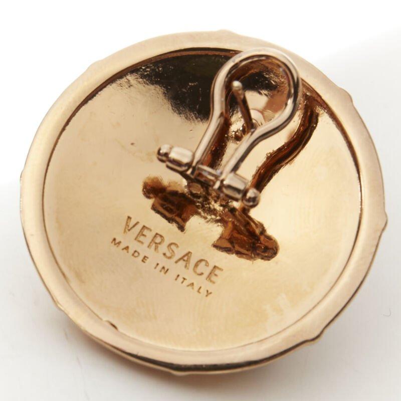 VERSACE 2021 Runway Tresor De La Mer pink enamel gold Greca starfish earring For Sale 1