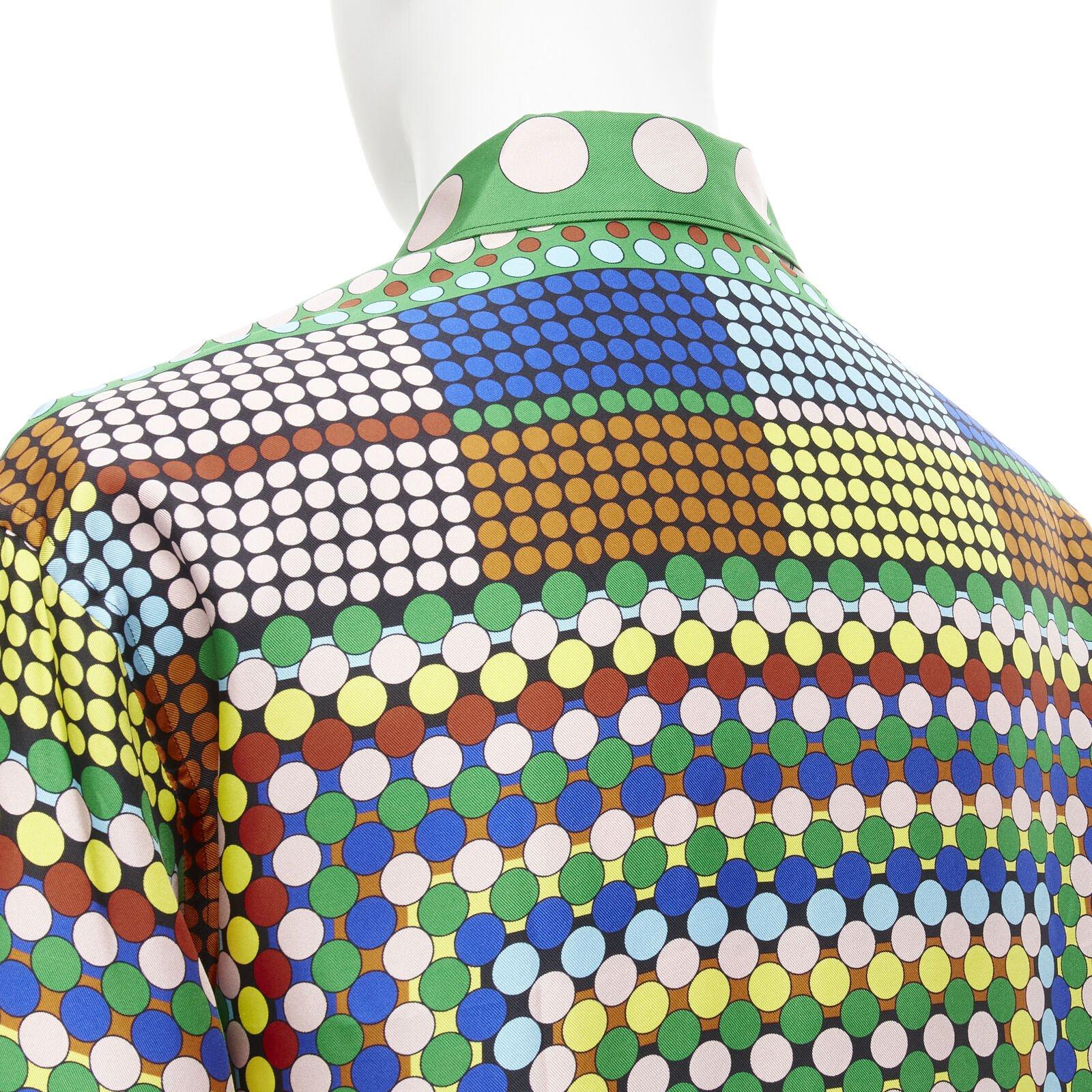 VERSACE 2021 Runway Tresor De La Mer Pop Dot 100% silk Medusa shirt EU42 2XL
Reference: TGAS/C01905
Brand: Versace
Designer: Donatella Versace
Model: A84050 1F01195 5X000
Collection: Spring Summer 2021 - Runway
Material: Silk
Color: