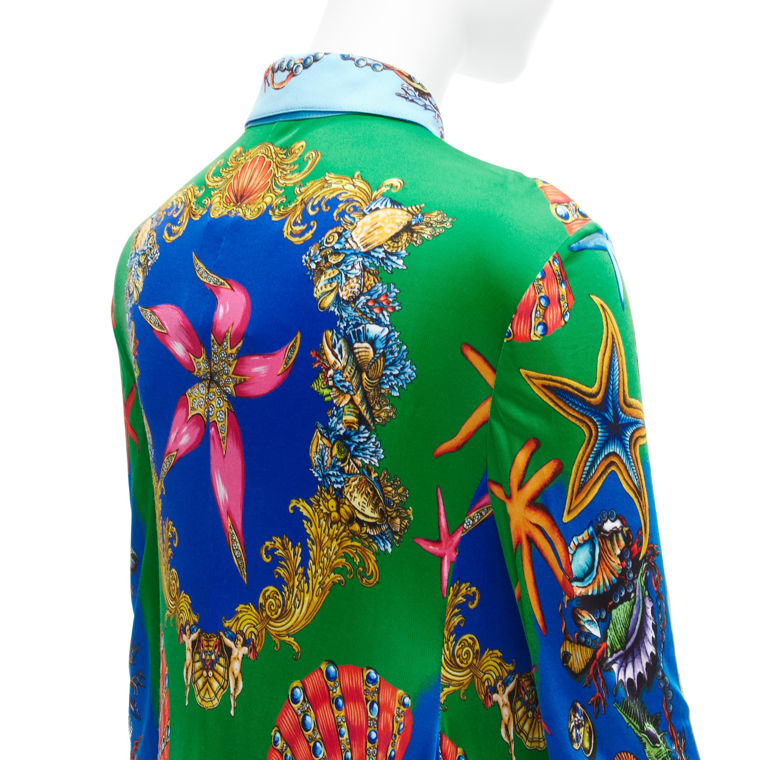 VERSACE 2021 Tresor De La Mer green blue starfish print casual dress IT44 L
Reference: TGAS/D00316
Brand: Versace
Designer: Donatella Versace
Model: A88763 1F01006 5V010
Collection: 2021 Tresor De La Mer
Material: Viscose
Color: Green, Blue
Pattern: