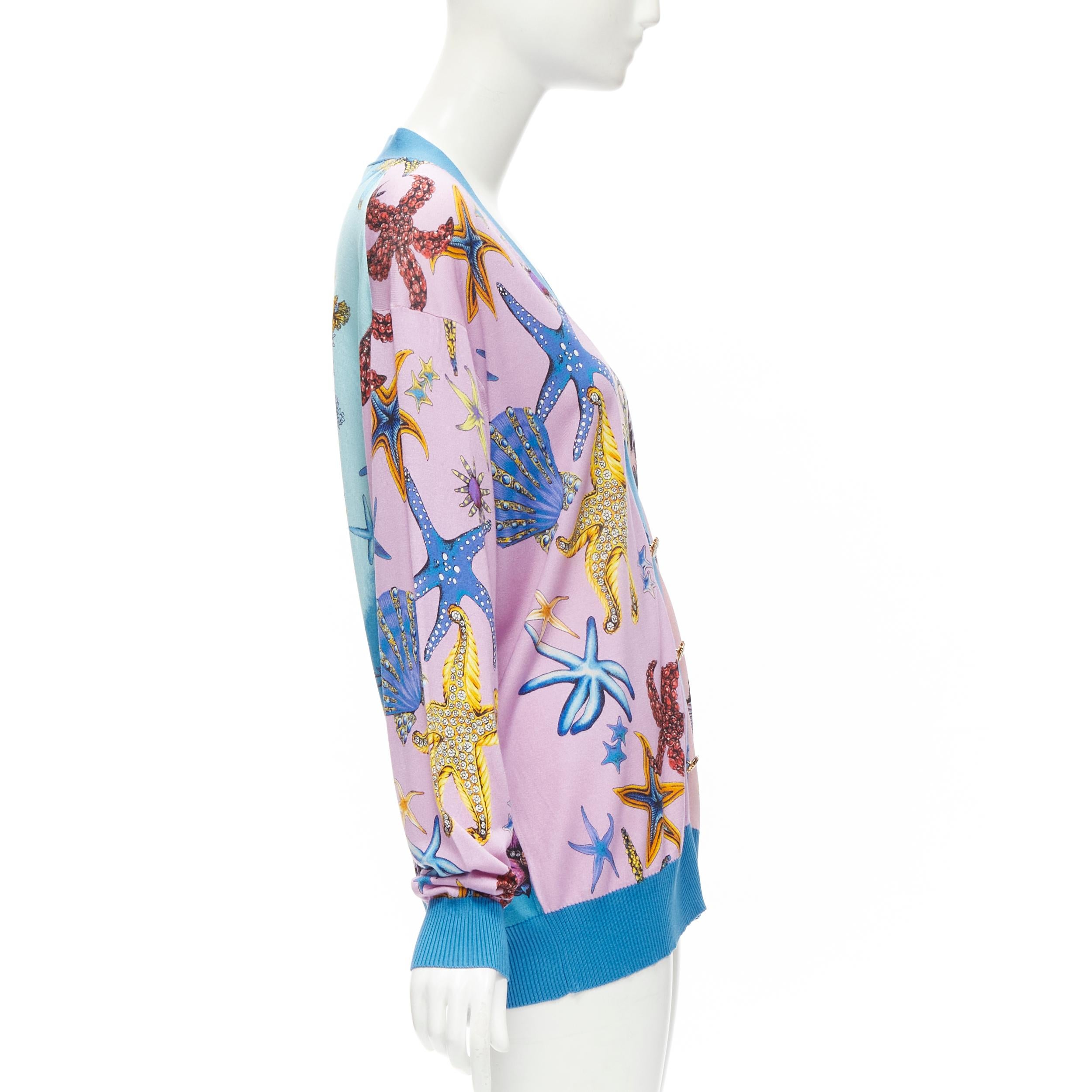 VERSACE 2021 Tresor De La Mer top cardigan en maille étoile de mer rose IT44 L Excellent état à Hong Kong, NT